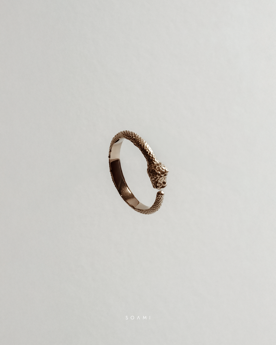 The Ouroboros Serpent Ring – SOAMI