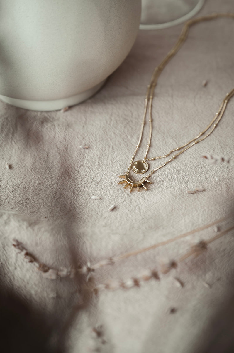 SUN MOON FRIENDSHIP NECKLACE SOAMI