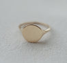 LYS CIRCLE PINKY SIGNET RING