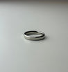 LUMI CLASSIC BEVELLED RING (4MM)